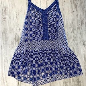 “Red Camel” M sized tank.